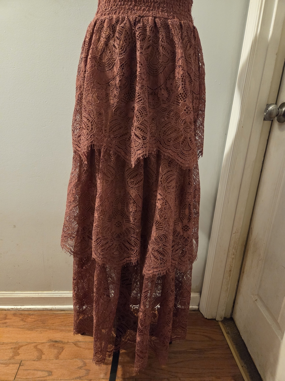H&M Rust Colored Tiered Lace Maxi Skirt - Picture 6 of 8